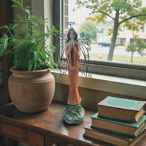 Southern Living Santos Angel 15.75”